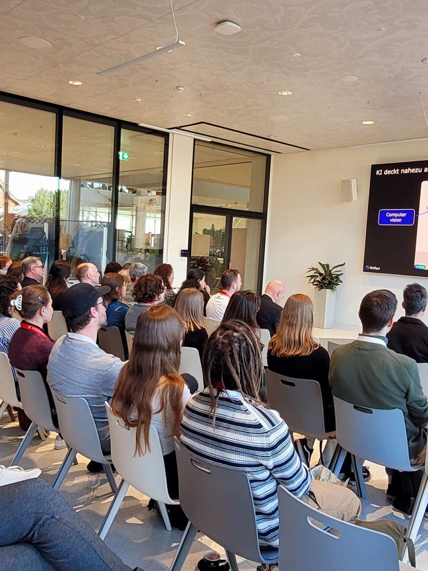 «1 Jahr KI im Tourismus: Chancen und Herausforderungen»